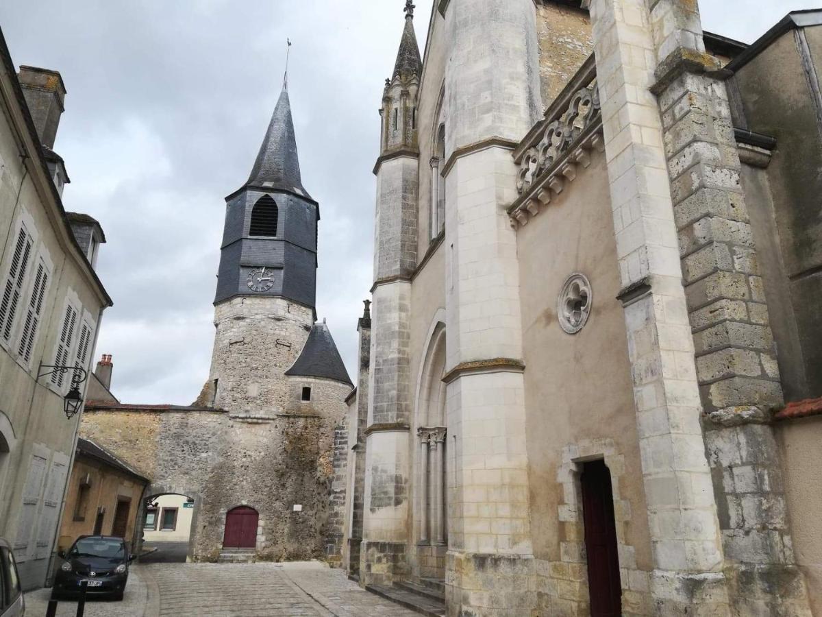 Le Loft Montargis Gien Maison De Ville Сент-Женев'єв-де-Буа Екстер'єр фото