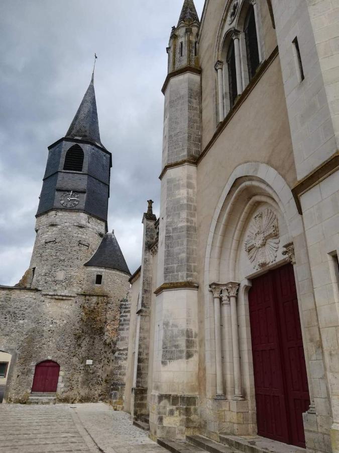 Le Loft Montargis Gien Maison De Ville Сент-Женев'єв-де-Буа Екстер'єр фото